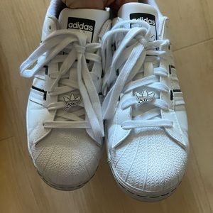 Adidas sneakers superstar